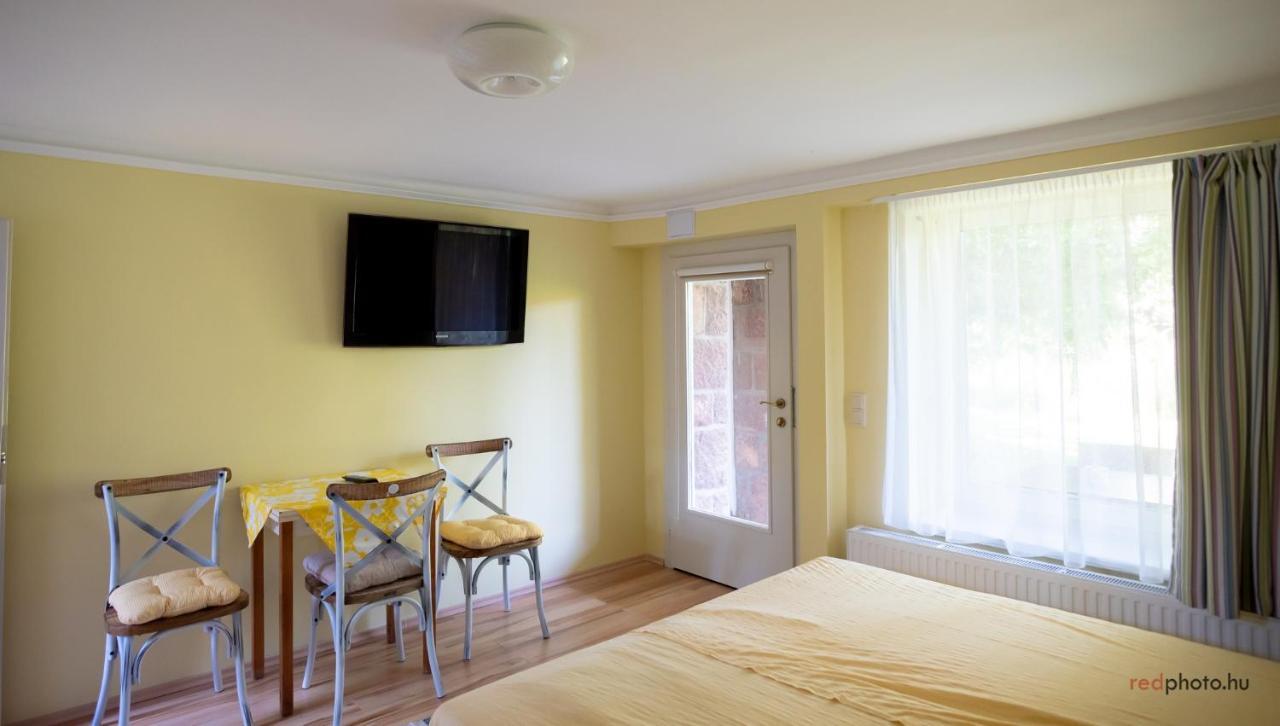 Zefir Apartments Balatonfüred Екстериор снимка