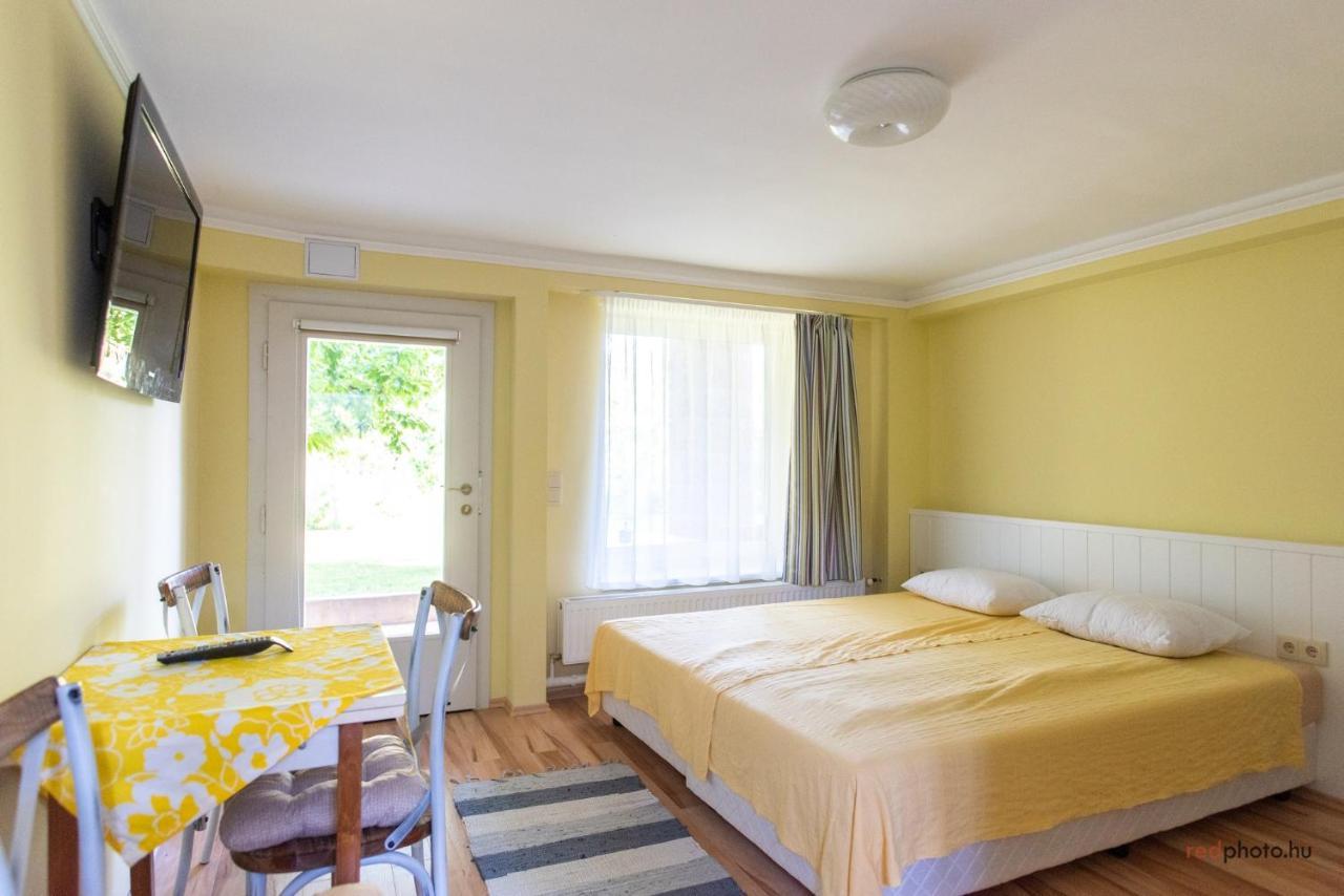 Zefir Apartments Balatonfüred Екстериор снимка