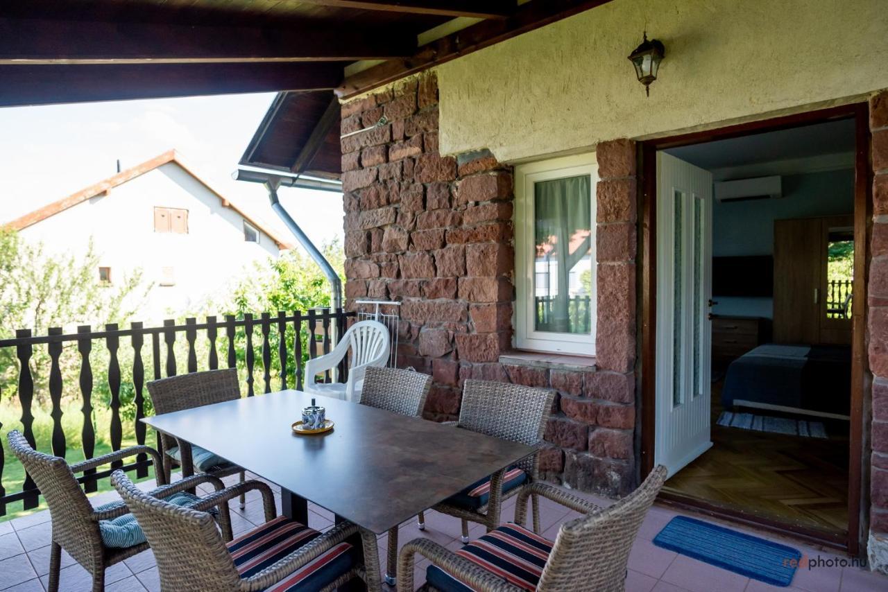 Zefir Apartments Balatonfüred Екстериор снимка
