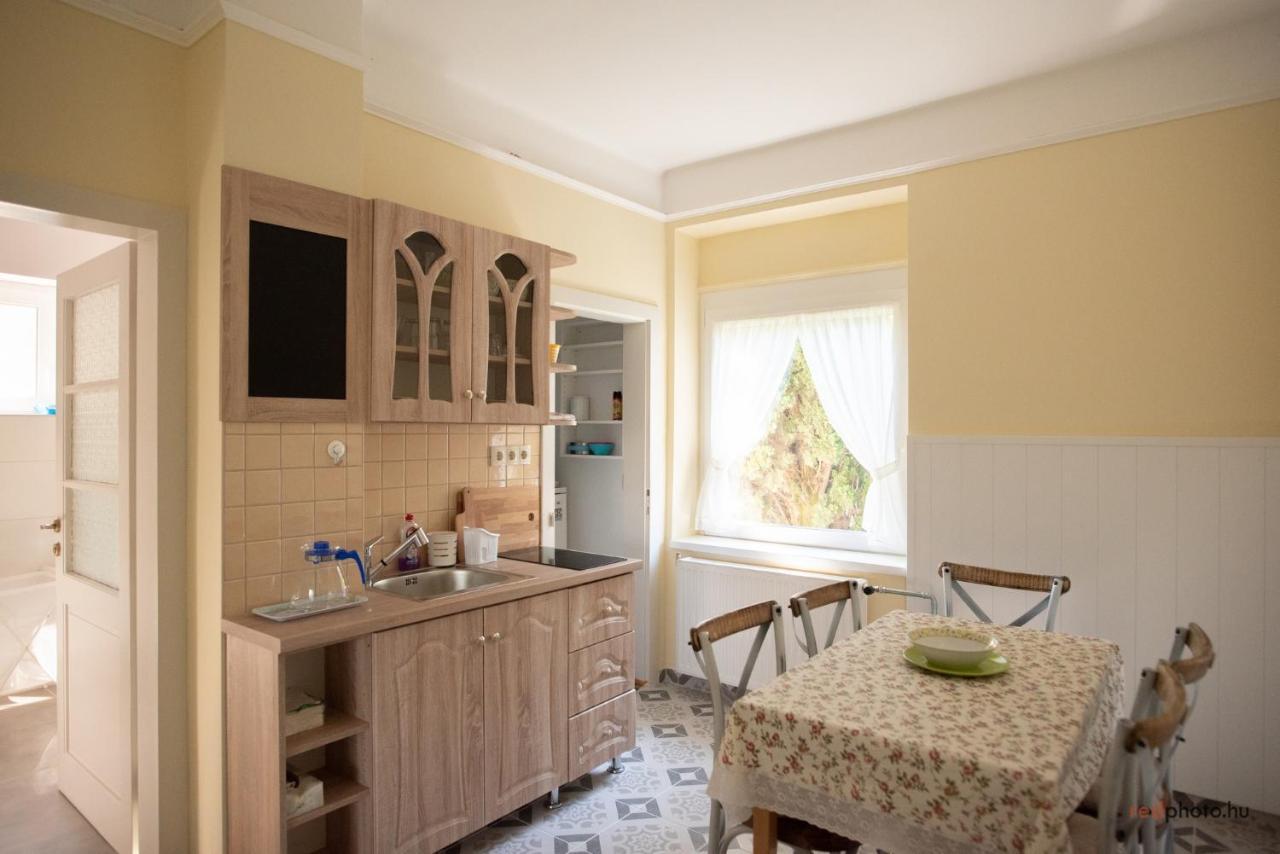 Zefir Apartments Balatonfüred Екстериор снимка